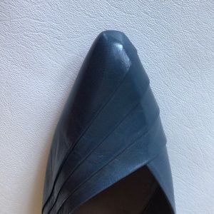 Vintage Evan-Picone, Italian-made pump.